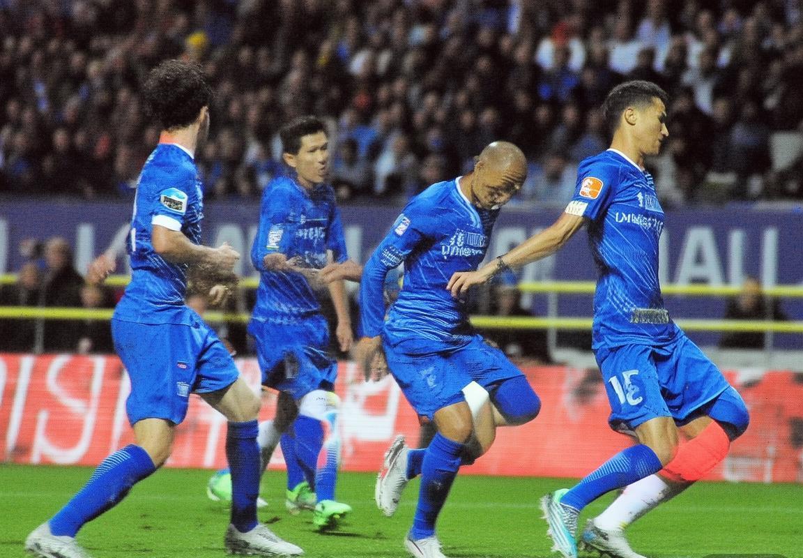 北京国安VS江苏苏宁：激战回顾与战术解析(图2)